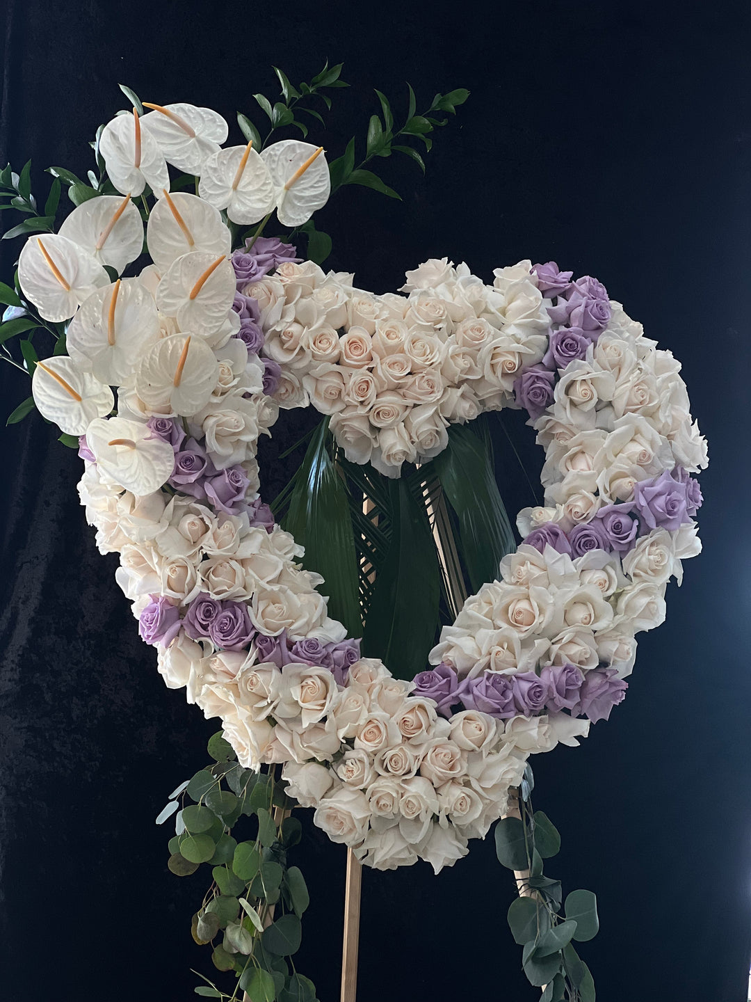 Endless Love Heart Stand