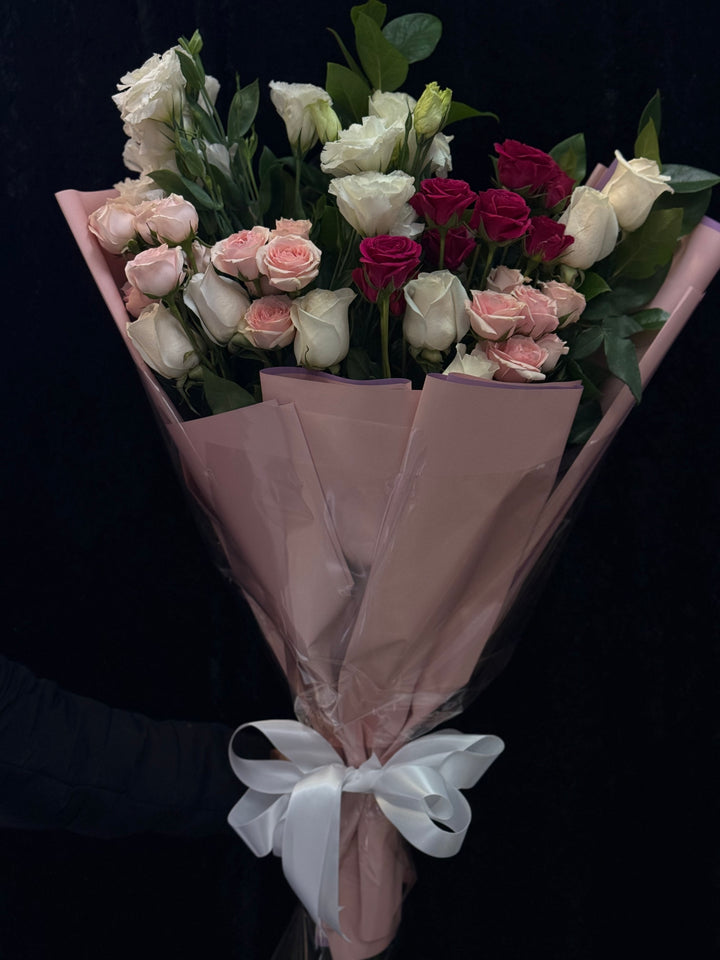 Blushing Romance – Hand-Tied Garden Rose Bouquet