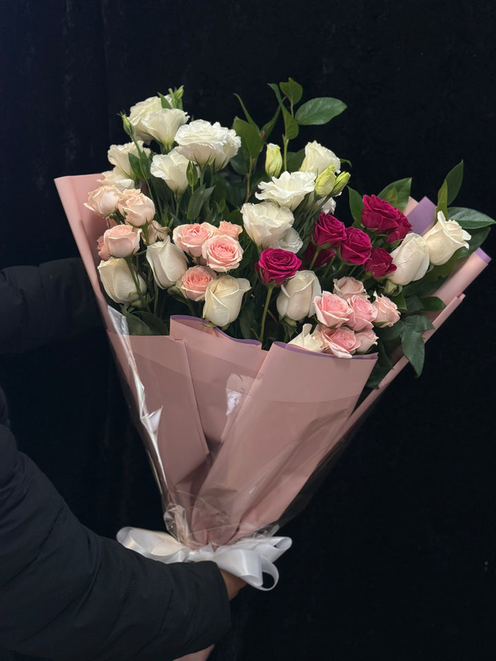 Blushing Romance – Hand-Tied Garden Rose Bouquet